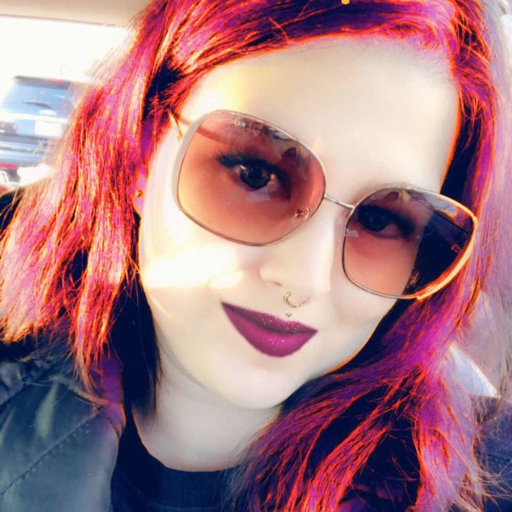 Meet your Posher, Caylie